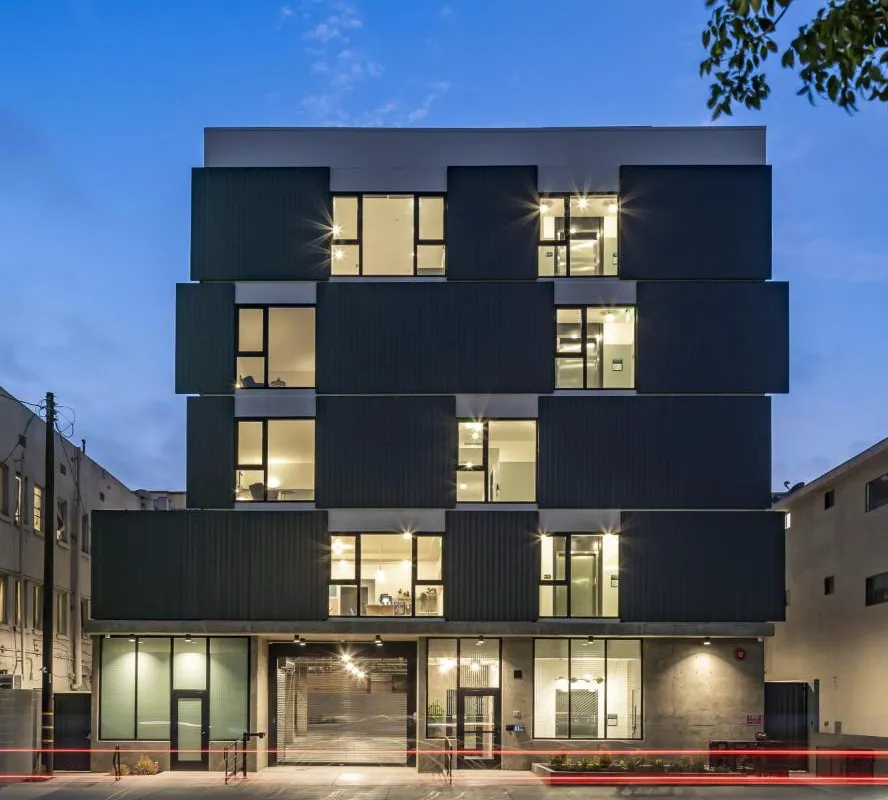 The Metric hotel hero