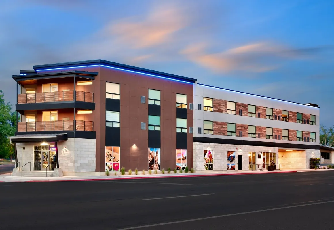 Gravity Haus Moab hotel hero