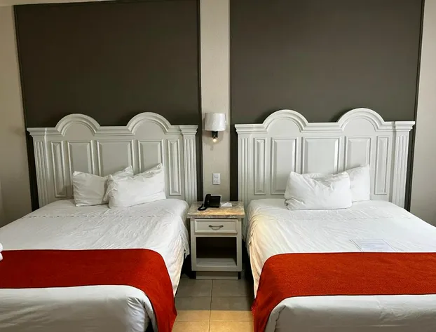 Hotel Los Robles hotel detail image 4