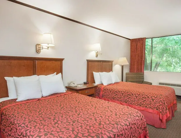 The Schenectady Inn & Suites hotel detail image 2