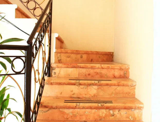 "5TH AVENUE" Beach Balance, "1 block to the beach" "by BFH" hotel detail image 4