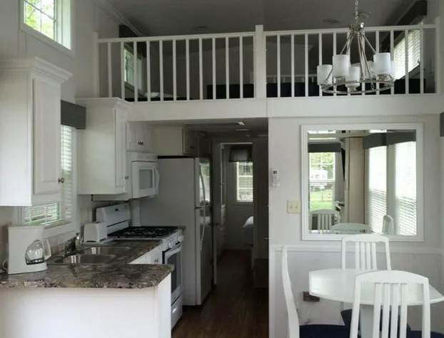 Circle M Camping Resort Loft Park Model hotel detail image 2