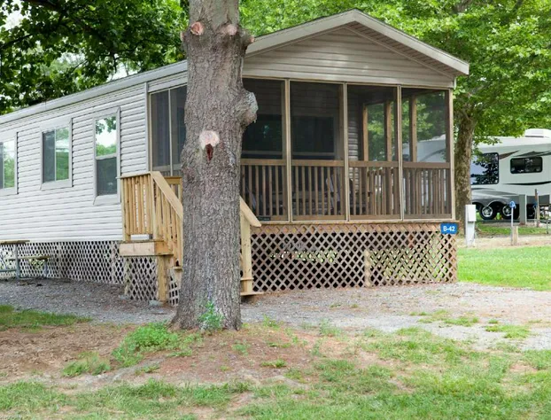 Circle M Camping Resort Screened Park Model hotel detail image 1