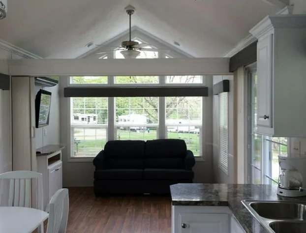 Circle M Camping Resort Loft Park Model hotel detail image 1