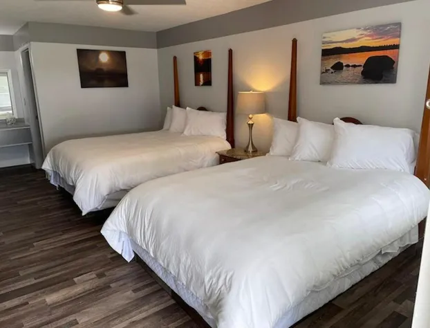 Idle Awhile Resort hotel detail image 1