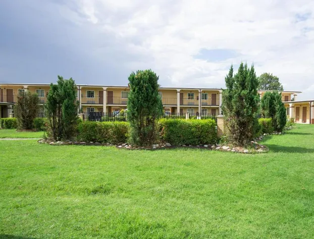 Woodridge Inn and Suites hotel detail image 4