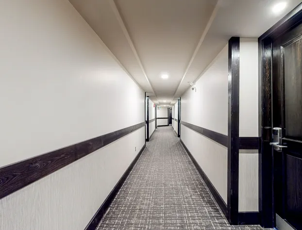 Whistler Cascade Lodge hotel detail image 4