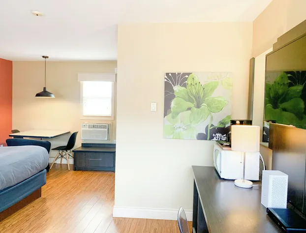 Parlee Beach Motel hotel detail image 1