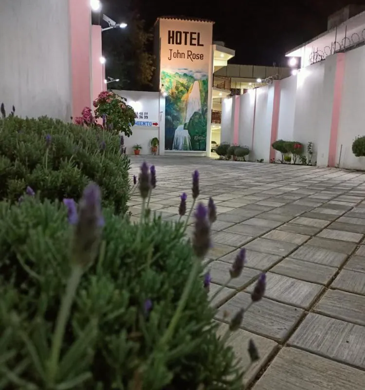 Hotel John & Rose hotel hero