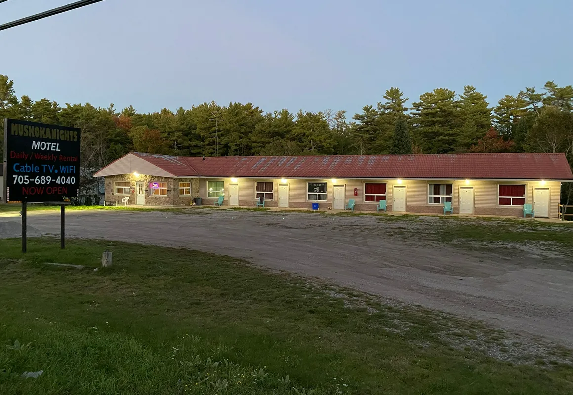 Muskoka Nights Motel hotel hero