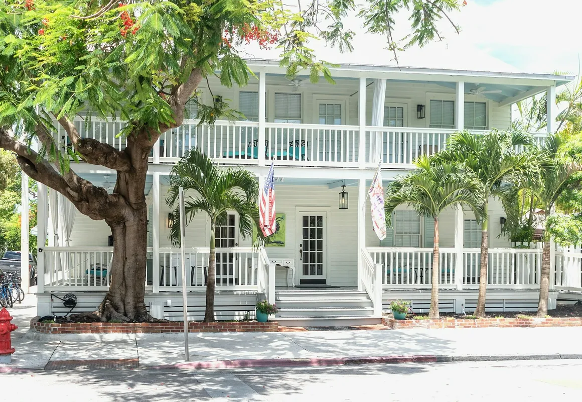 The Porch on Frances Inn hotel hero