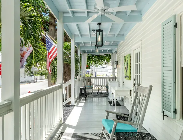 The Porch on Frances Inn hotel detail image 1