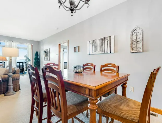 Reserve 27-D hotel detail image 3