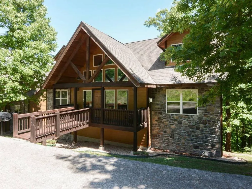 Lodge 243 hotel hero