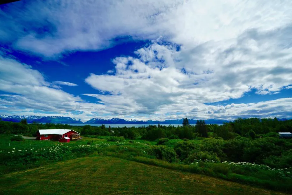 Flat Fish Lodge B&B hotel hero