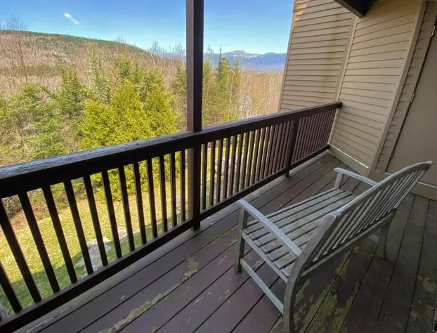 C3 Crawford Ridge Townhome with Mt Washington views - just a short walk from ski lodge and slopes hotel detail image 3