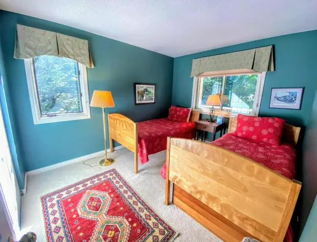 F6 Townhome with golf course and mountain views in Bretton Woods next to Mt. Washington HotelF6 hotel detail image 3