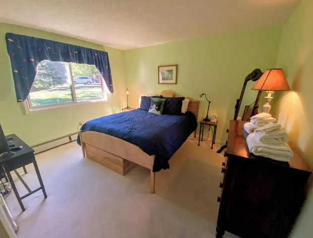 F6 Townhome with golf course and mountain views in Bretton Woods next to Mt. Washington HotelF6 hotel detail image 4