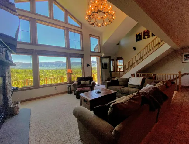 M1 Luxury home a short walk from the Mount Washington Hotel AC heated floor stunning views hotel detail image 4