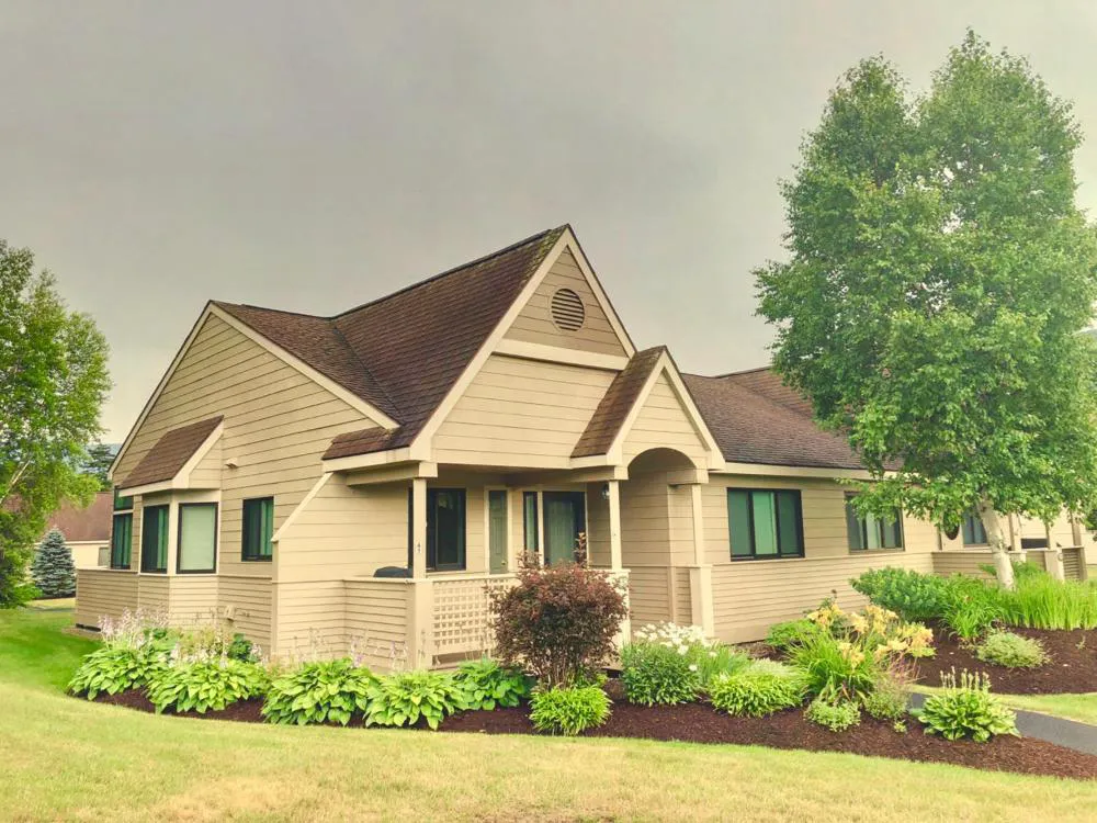 G4 Modern home with AC within walking distance of golf course and Mt Washington Hotel hotel hero