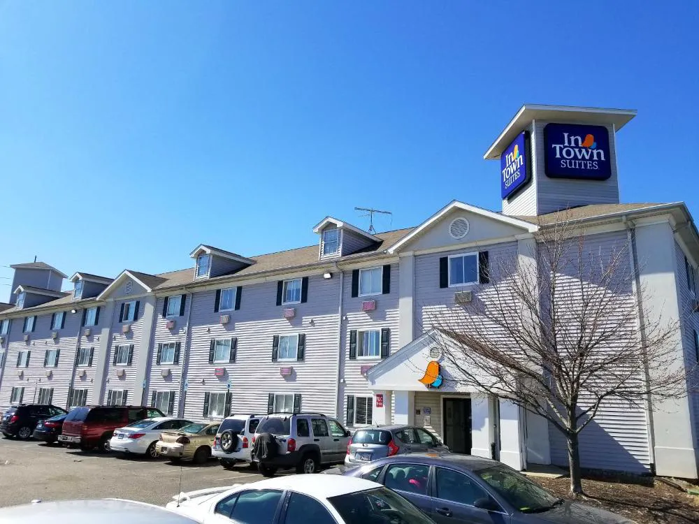 InTown Suites Extended Stay Indianapolis IN - College Park/Michigan Road hotel hero