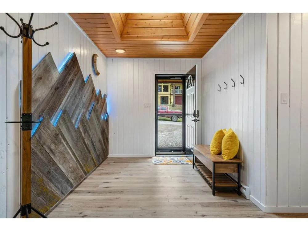 Bearfoot Lodge I Ping Pong I Sleeps 16 I Games I hotel hero