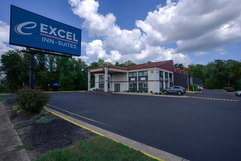 Excel Inn & Suites hotel hero