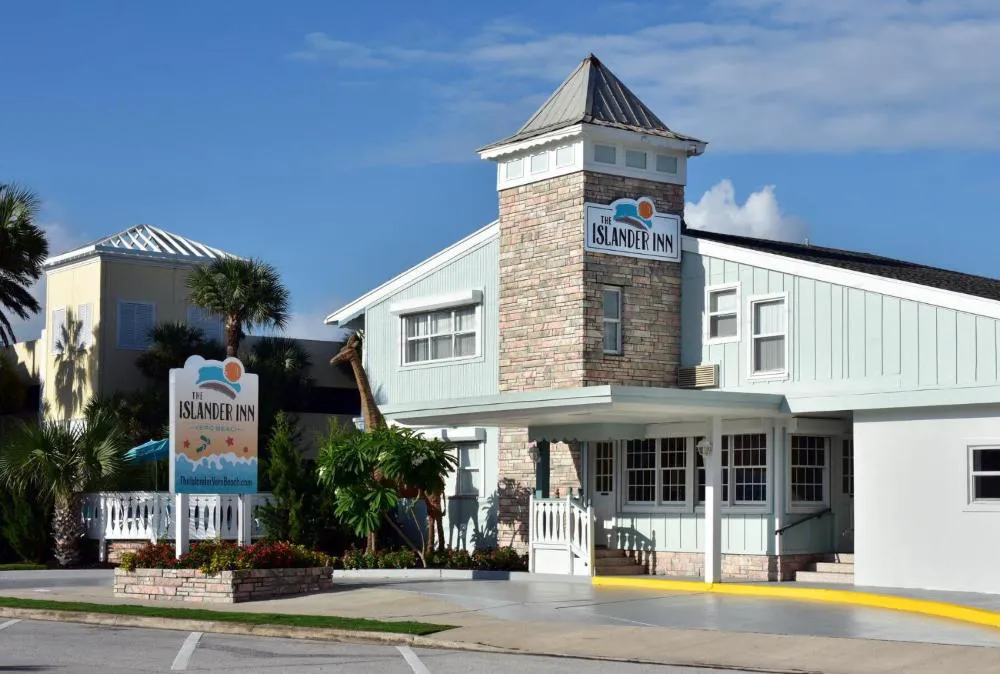 The Islander Inn hotel hero