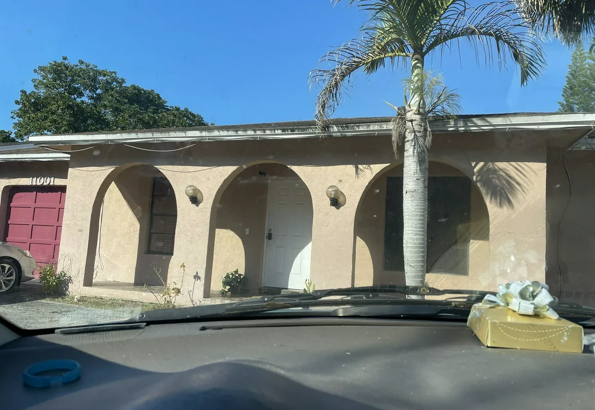 Cozy Guesthouse Florida hotel hero