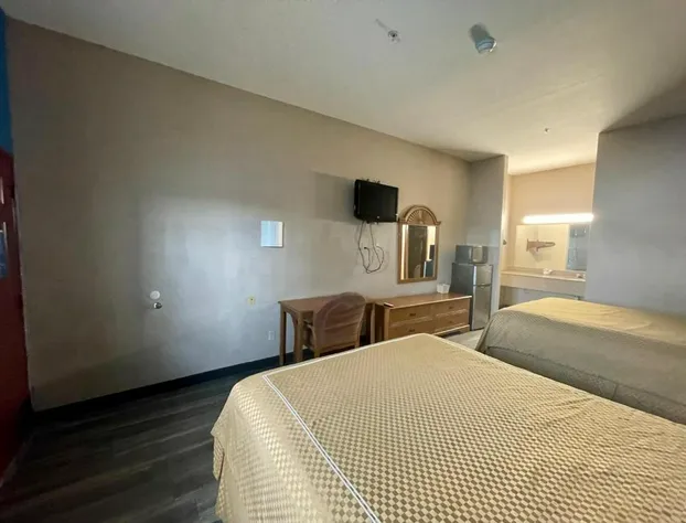 Airport Inn & Suites hotel detail image 1