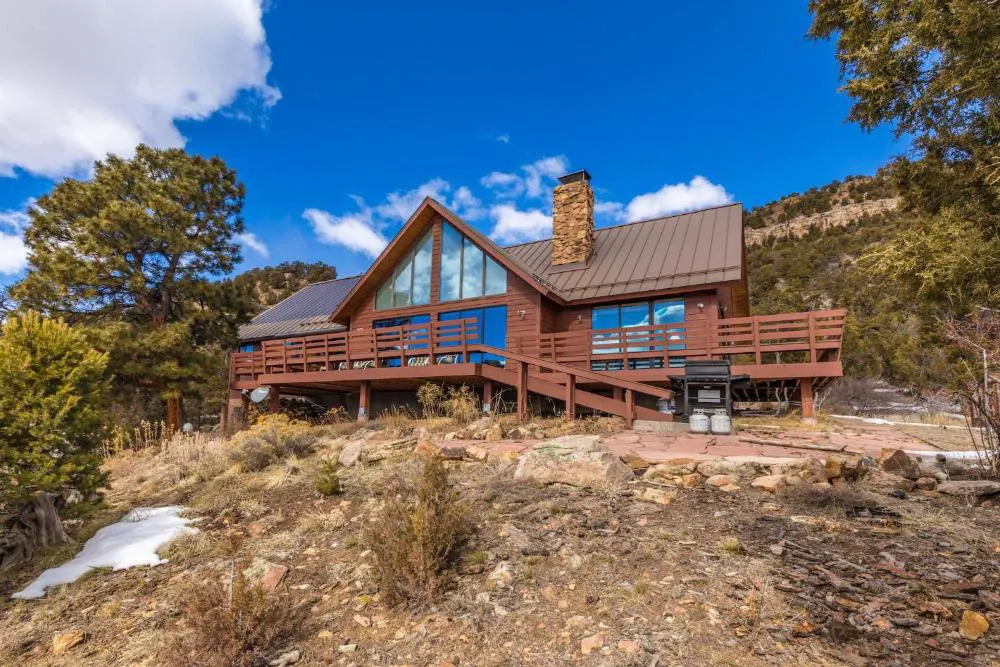 Catamount Lodge hotel hero