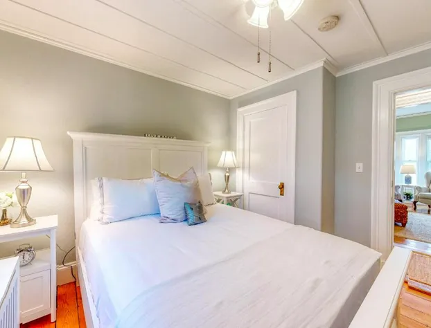 Commander's Cabin hotel detail image 4