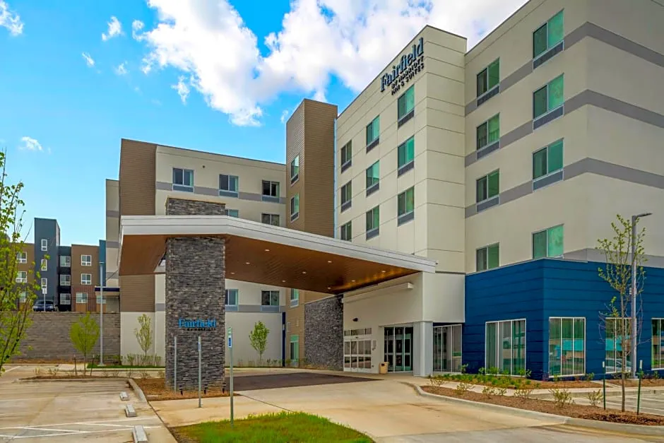 Fairfield Inn & Suites by Marriott Kansas City North/Gladstone hotel hero
