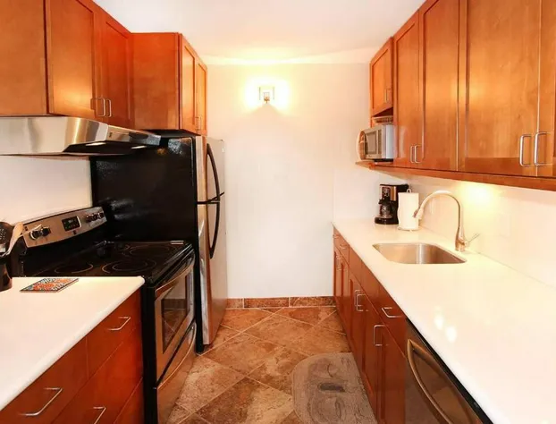 Island Sands Resort 305 hotel detail image 3