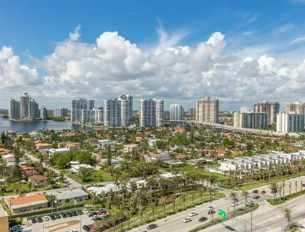Sunny Isles Ocean View 1 Bedroom At Marenas Resort 20Th hotel detail image 1