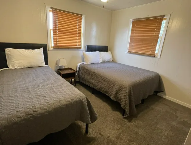 East Side Motel & Cabins hotel detail image 4