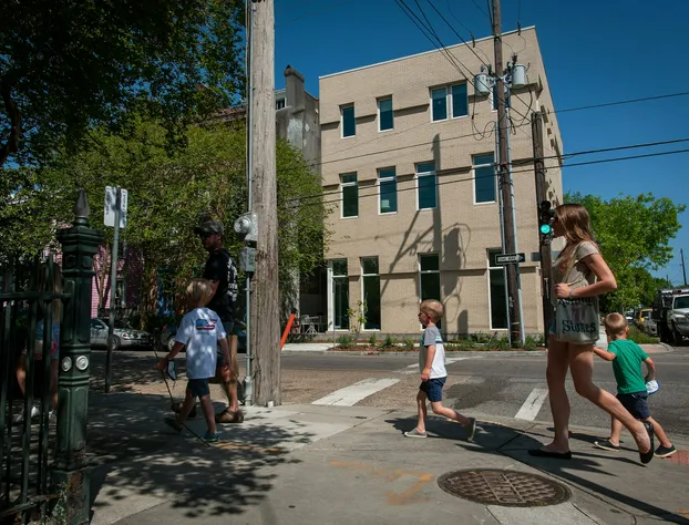 Travelers New Orleans hotel detail image 1