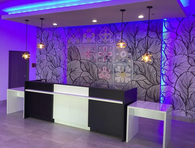 La Quinta Inn & Suites by Wyndham Corpus Christi Southeast hotel detail image 4