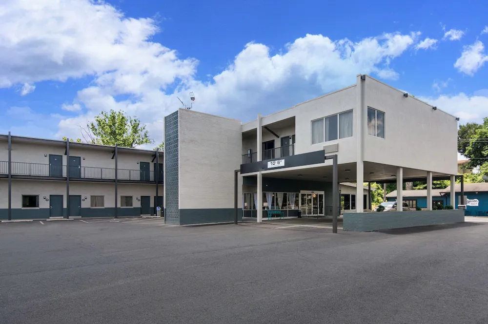 Quality Inn - On The Lake Clarksville-Boydton hotel hero