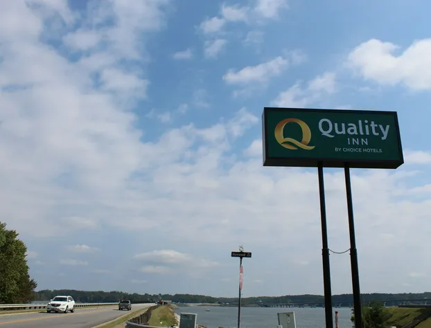 Quality Inn - On The Lake Clarksville-Boydton hotel detail image 4