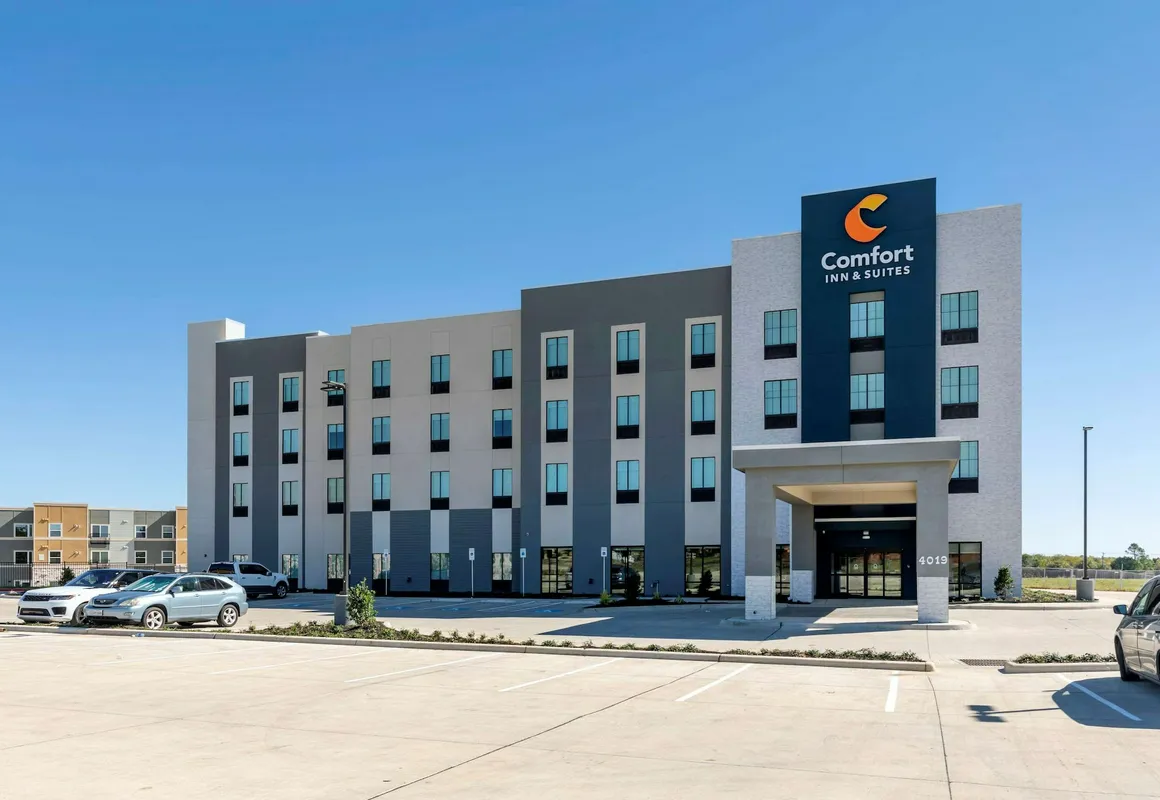Comfort Inn & Suites Balch Springs - SE Dallas hotel hero