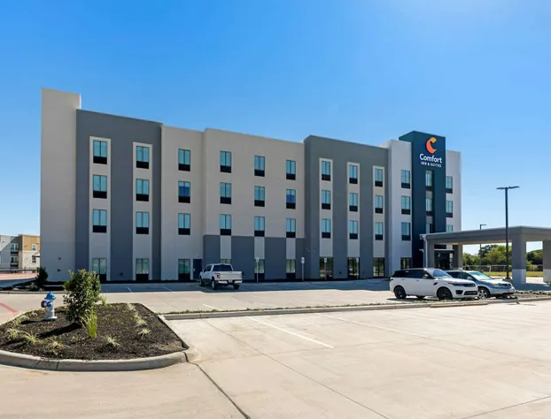 Comfort Inn & Suites Balch Springs - SE Dallas hotel detail image 1