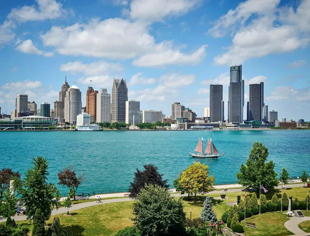 DoubleTree by Hilton Windsor Hotel & Suites hotel detail image 4