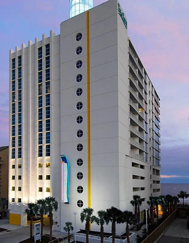 Seaside Resort by Capital Vacations hotel hero