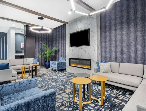 La Quinta Suites by Wyndham South Bend Notre Dame Area hotel detail image 3