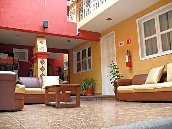 OYO Hotel Dulce Luna hotel detail image 2