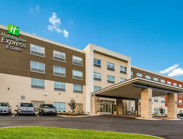 Holiday Inn Express and Suites Asheboro by IHG hotel detail image 1