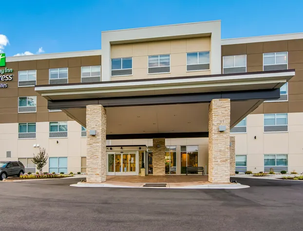 Holiday Inn Express and Suites Asheboro by IHG hotel detail image 2