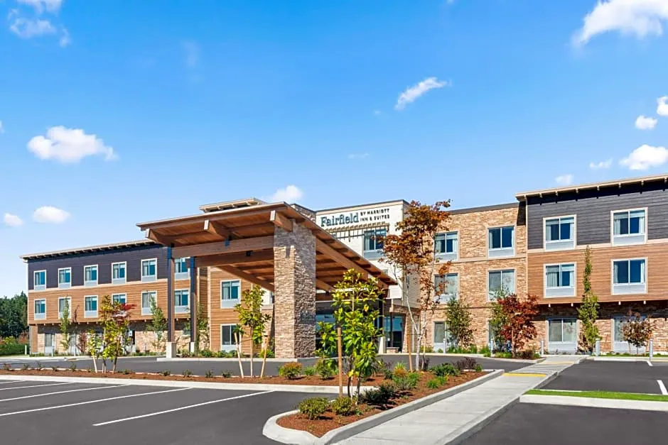 Fairfield Inn & Suites by Marriott Seattle Poulsbo hotel hero