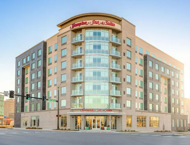 Hampton Inn & Suites Huntsville Downtown hotel detail image 1